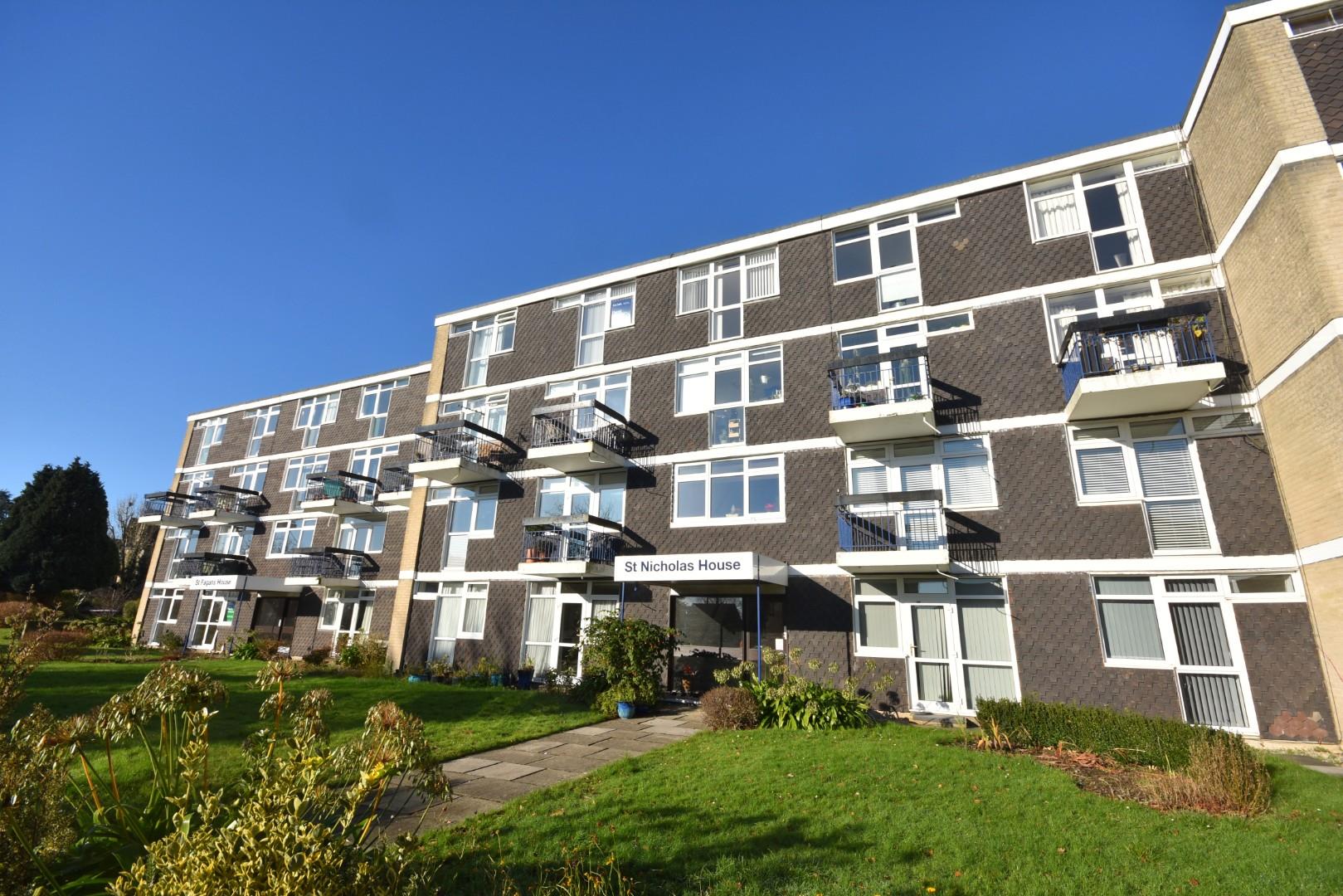 5 St. Nicholas House, Sea View Court, Bradford Place, Penarth, CF64 1AL